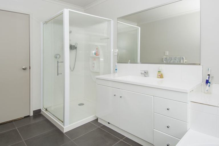 Photo of property in 85 Doncaster Drive, Papamoa Beach, Papamoa, 3118