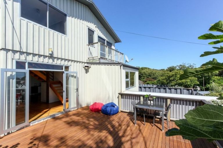 Photo of property in 22 Downe Street, New Plymouth, 4310