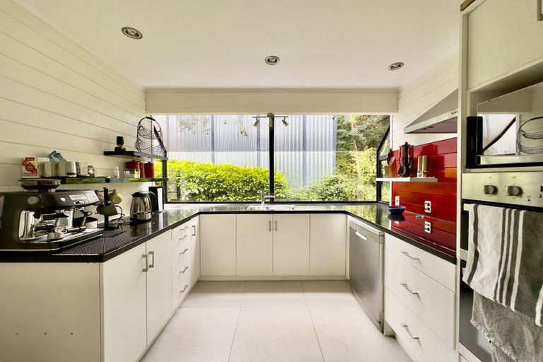 Photo of property in 1/50 Sale Street, Cockle Bay, Auckland, 2014