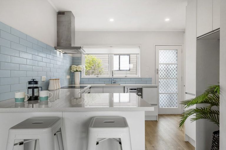 Photo of property in 3/12 Aramoana Avenue, Devonport, Auckland, 0624