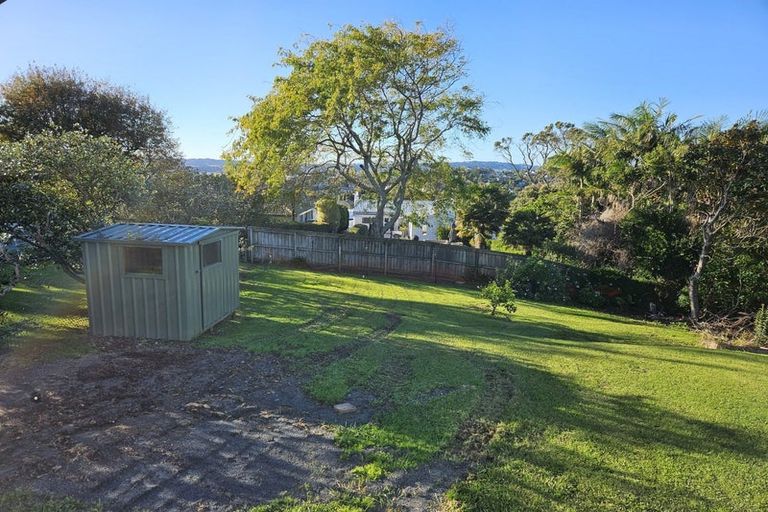 Photo of property in 81 Litten Road, Cockle Bay, Auckland, 2014