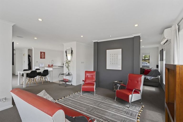 Photo of property in 14 Jacqueline Drive, West Melton, 7618