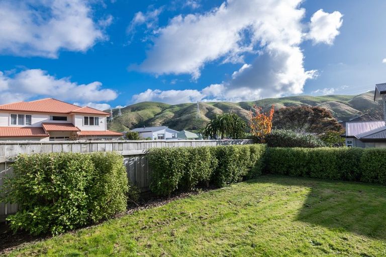 Photo of property in 15 Mauldeth Terrace, Churton Park, Wellington, 6037