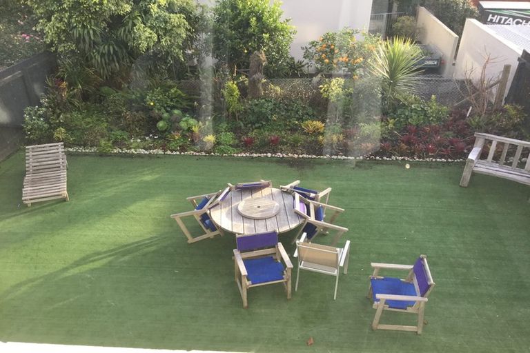 Photo of property in 21b Cooneys Drive, Matua, Tauranga, 3110