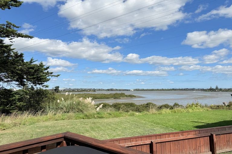 Photo of property in 2/18 Aurea Avenue, Pakuranga, Auckland, 2010