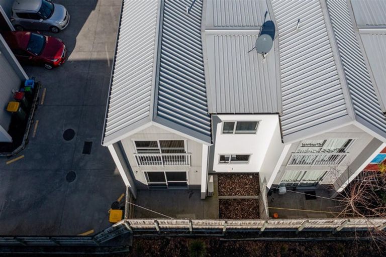 Photo of property in 2/16 Hammond Street, Hamilton Central, Hamilton, 3204