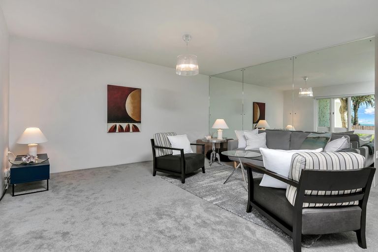 Photo of property in 3/34 Waiwera Place, Waiwera, Orewa, 0994