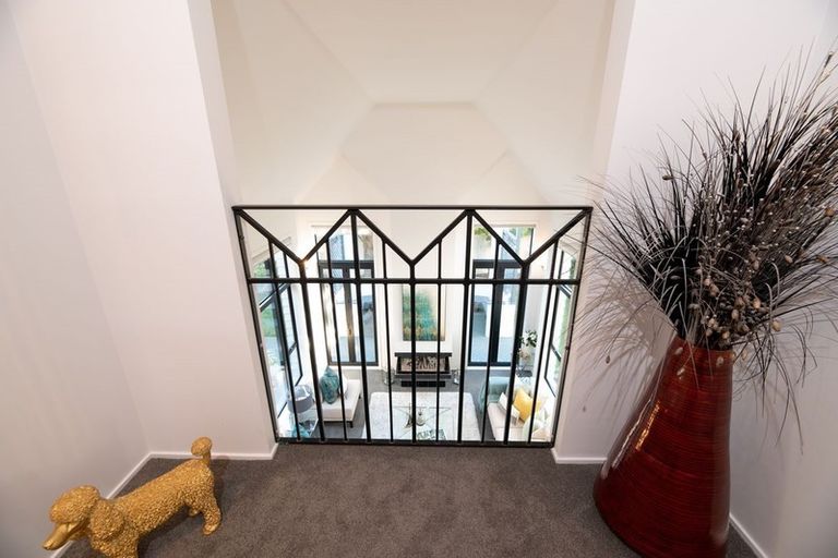 Photo of property in 61 Manor Park, Sunnyhills, Auckland, 2010