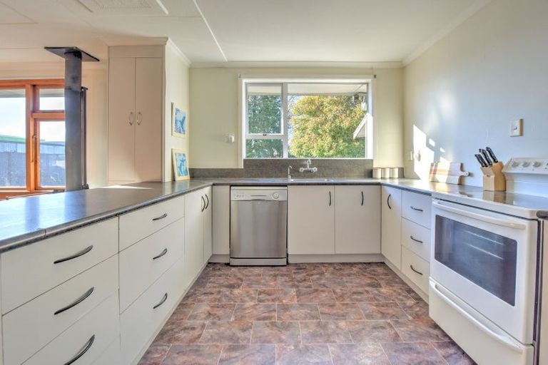 Photo of property in 6 Ontario Street, East Gore, Gore, 9710