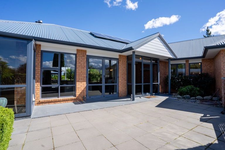 Photo of property in 4 Pisa Moorings Road, Mount Pisa, Cromwell, 9383