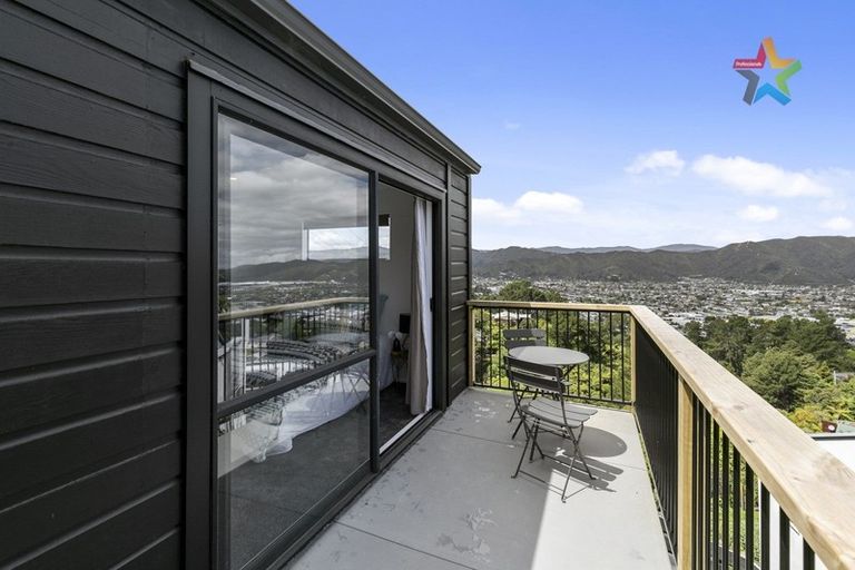 Photo of property in 22b Matuhi Street, Tirohanga, Lower Hutt, 5010