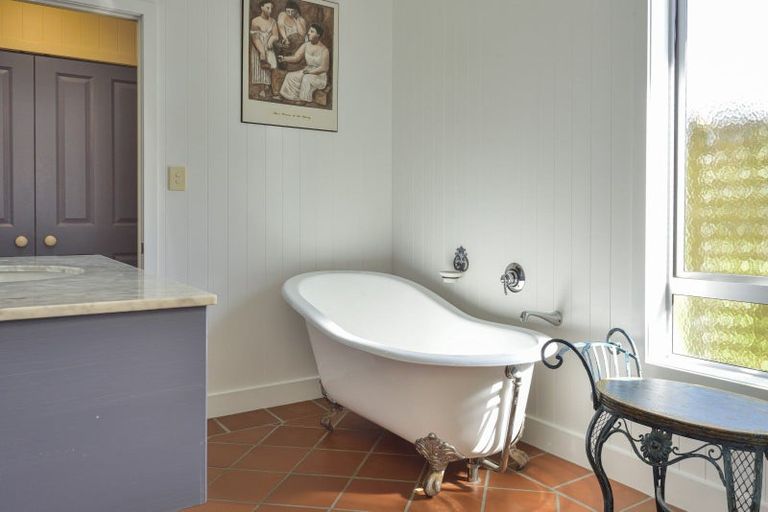 Photo of property in 599 Waihau Road, Tolaga Bay, 4073