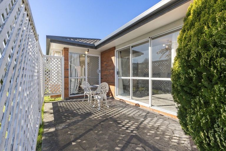 Photo of property in 28 Peebles Drive, Hei Hei, Christchurch, 8042