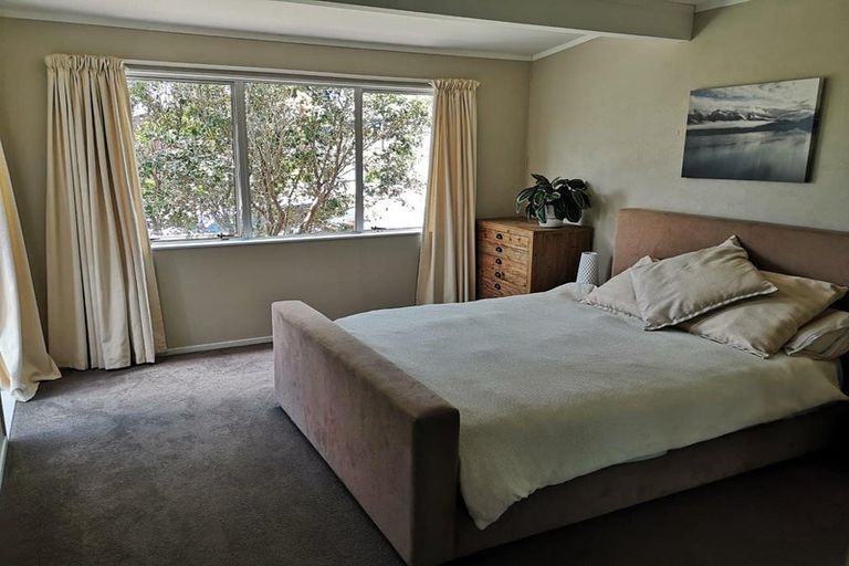 Photo of property in 19 Jay Court, Botany Downs, Auckland, 2010