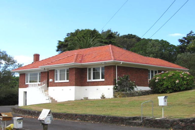 Photo of property in 19 Fulljames Avenue, Mount Roskill, Auckland, 1041