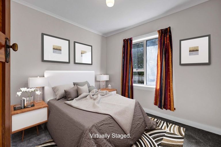 Photo of property in 28 Kahikatea Street, Inglewood, 4330