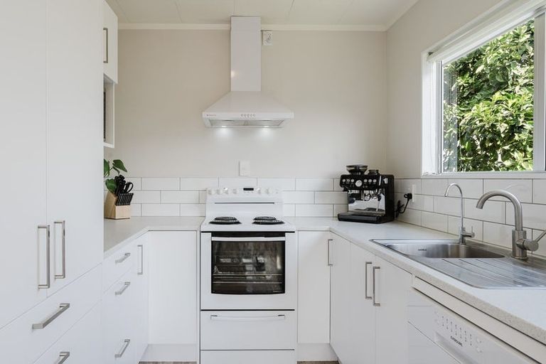 Photo of property in 4 Beadle Place, St Andrews, Hamilton, 3200