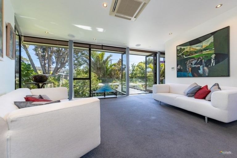 Photo of property in 52 Penrose Street, Woburn, Lower Hutt, 5010