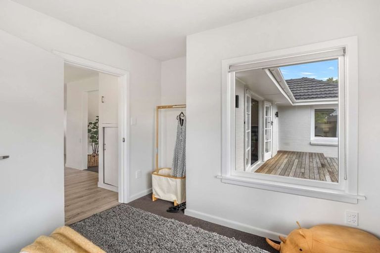 Photo of property in 94 Avondale Road, Avondale, Christchurch, 8061