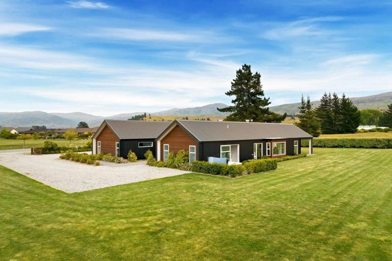 Photo of property in 28 Shortcut Road, Cromwell, 9310