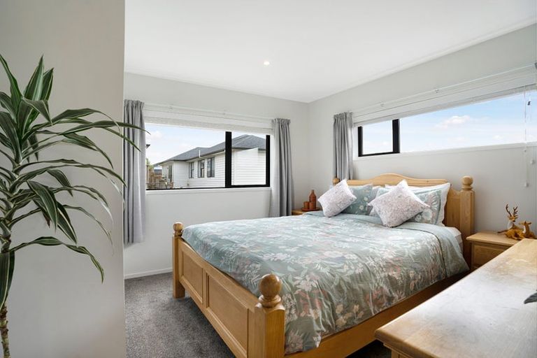 Photo of property in 43 Patrick Rice Drive, Swanson, Auckland, 0614