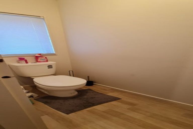 Photo of property in 2/37a Bracken Road, Paparangi, Wellington, 6037