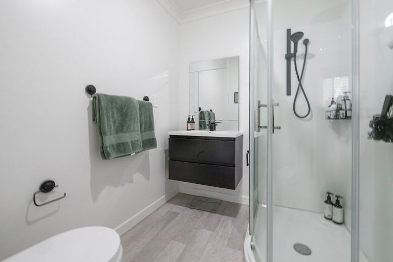 Photo of property in 8b Eason Street, Victoria, Rotorua, 3010