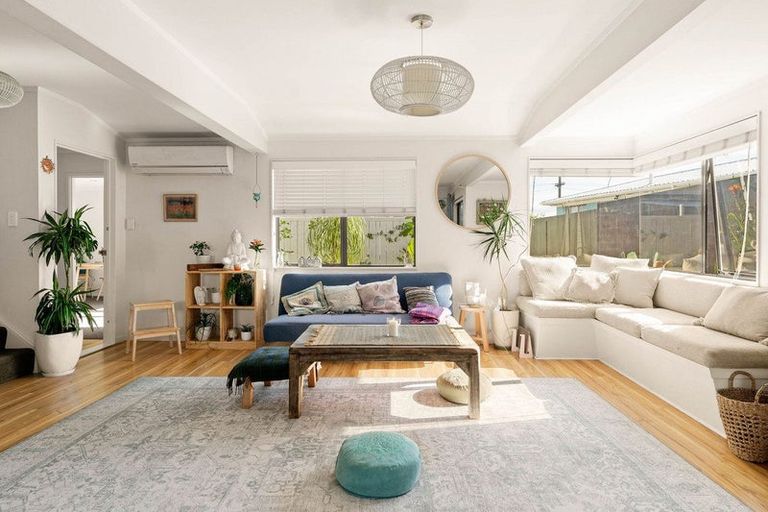 Photo of property in 2/563 Maunganui Road, Mount Maunganui, 3116