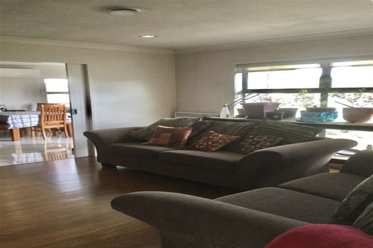 Photo of property in 194b Sturges Road, Henderson, Auckland, 0612