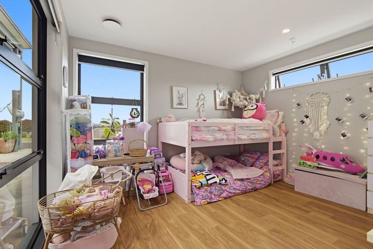 Photo of property in 12 Millbrae Place, Pokeno, 2402