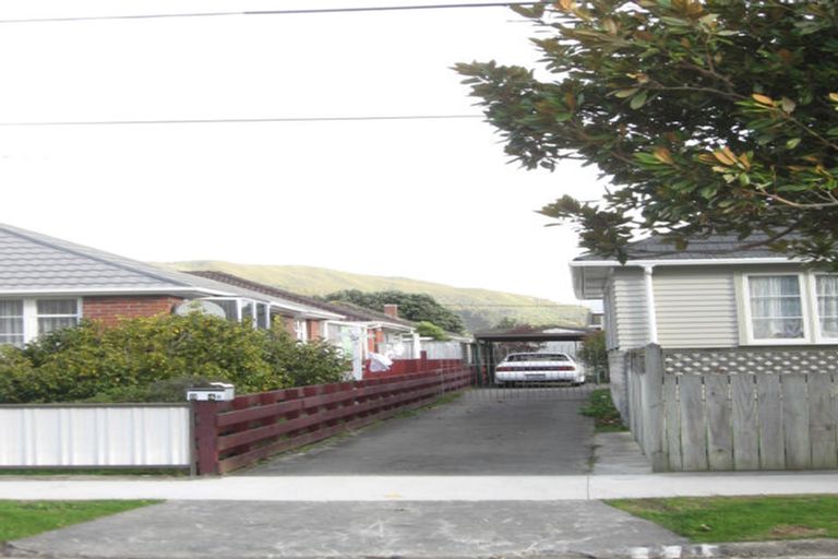 Photo of property in 2/48 Dyer Street, Epuni, Lower Hutt, 5011