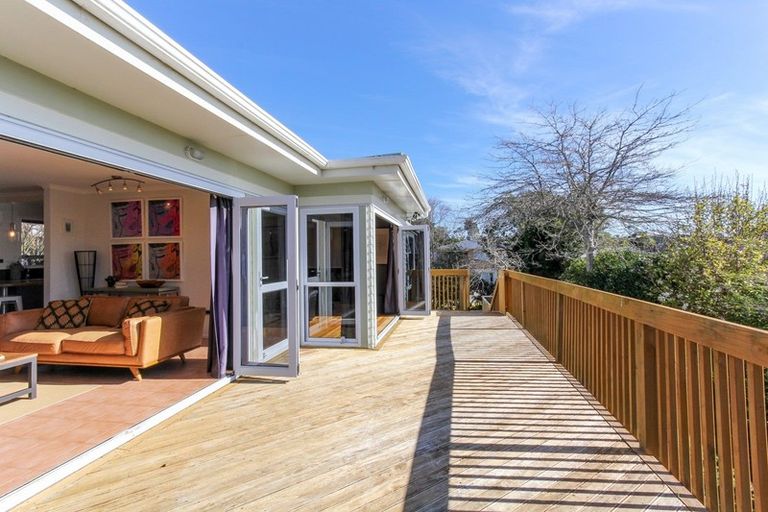 Photo of property in 13 Carlton Terrace, Westown, New Plymouth, 4310