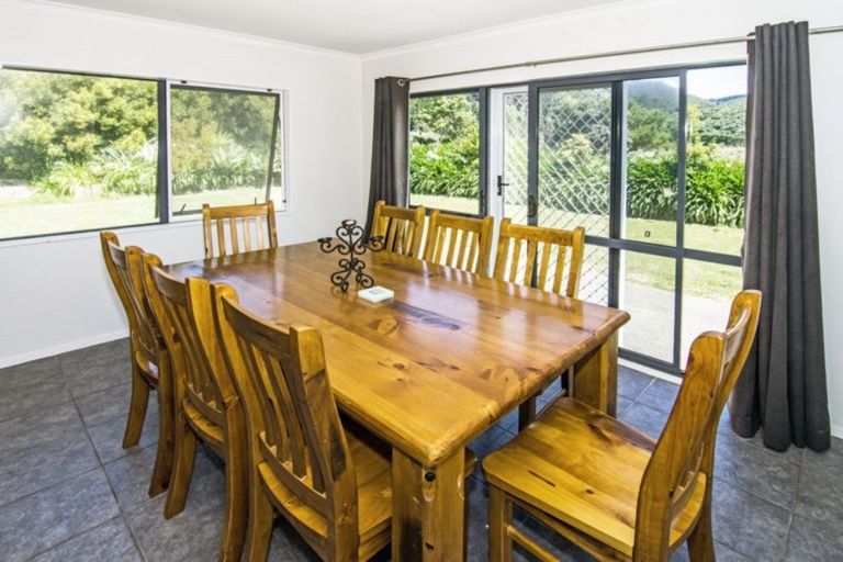 Photo of property in 5523 Masterton Castlepoint Road, Tinui, Masterton, 5889
