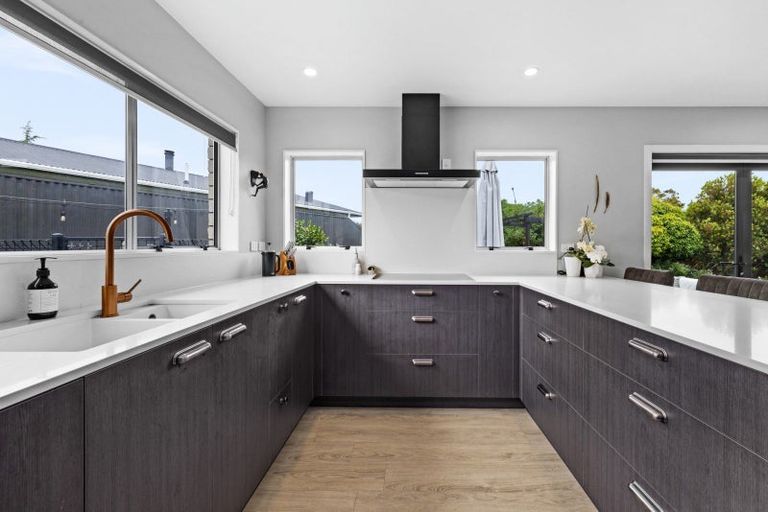 Photo of property in 19 Atherfold Crescent, Greenmeadows, Napier, 4112