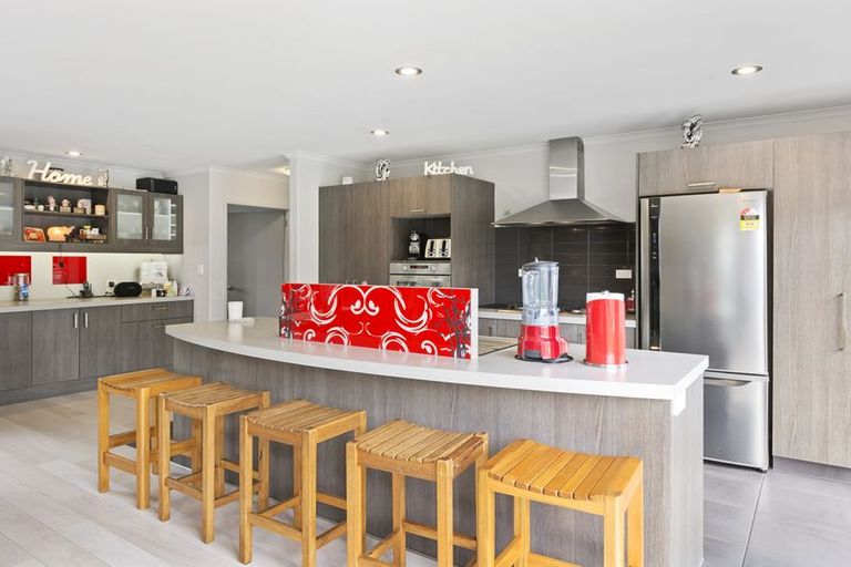 Photo of property in 85 Doncaster Drive, Papamoa Beach, Papamoa, 3118