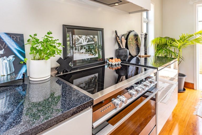 Photo of property in 19 Kent Road, Saint Johns Hill, Whanganui, 4501