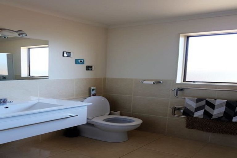 Photo of property in 73 Venice Street, Martinborough, 5711