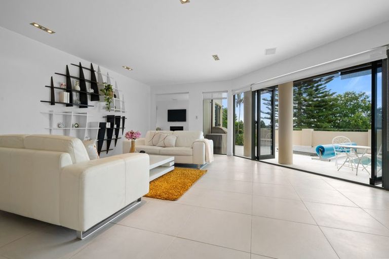 Photo of property in 39 Granger Road, Cockle Bay, Auckland, 2014