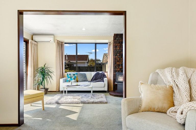 Photo of property in 27a Sayers Crescent, Ilam, Christchurch, 8041