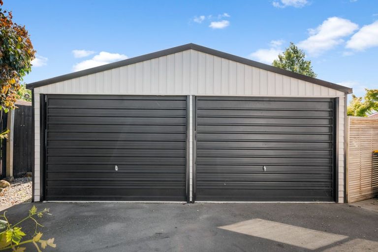 Photo of property in 72 Trafford Street, Harewood, Christchurch, 8051
