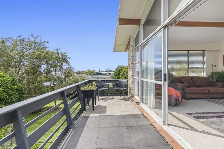 Photo of property in 100 Centennial Avenue, Waitara, 4320