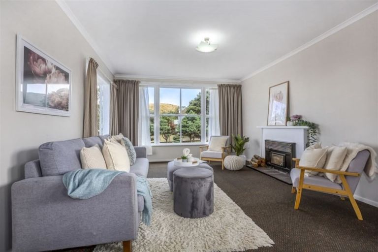 Photo of property in 143 Dimock Street, Titahi Bay, Porirua, 5022