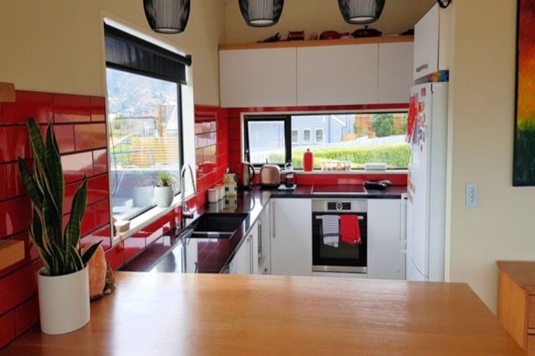 Photo of property in 9 Takutai Place, Diamond Harbour, Lyttelton, 8971