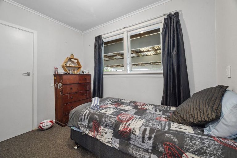 Photo of property in 11 Farnworth Avenue, Holdens Bay, Rotorua, 3010