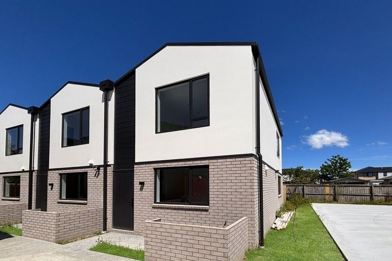 Photo of property in 3/112 Aldwins Road, Phillipstown, Christchurch, 8062