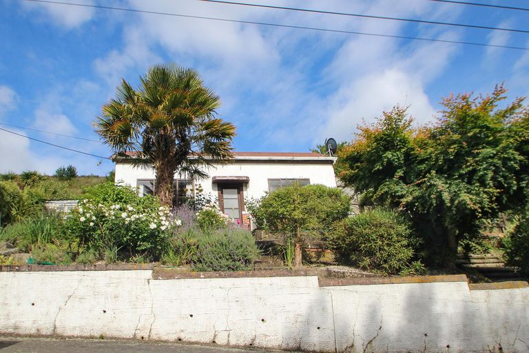 Photo of property in 16 Glen Street, Oamaru, 9400