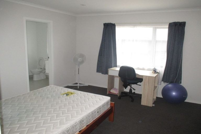 Photo of property in 10/19 Abbotsford Street, Whitiora, Hamilton, 3200