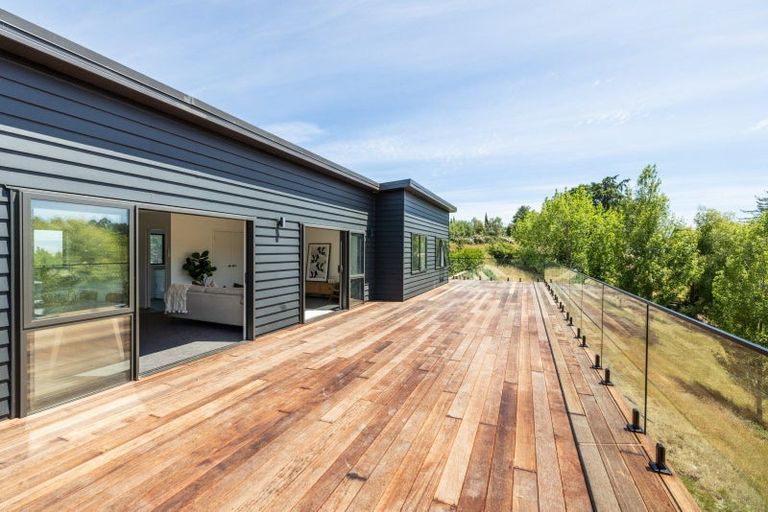 Photo of property in 131 Te Mata Peak Road, Havelock North, 4130