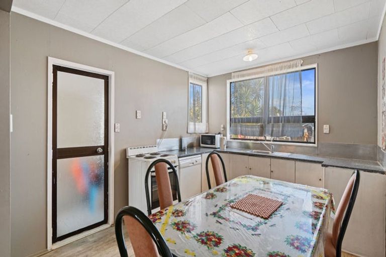 Photo of property in 6 Harris Street, Te Puke, 3119