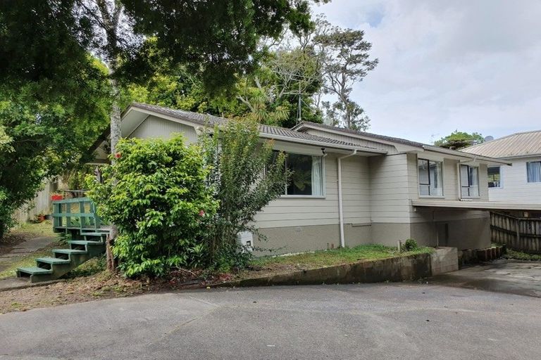 Photo of property in 1/24 Contessa Drive, Glenfield, Auckland, 0629